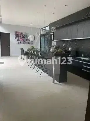 *REPOISIS HARGA* Dijual Rumah Villa komplek Graha puspa 2