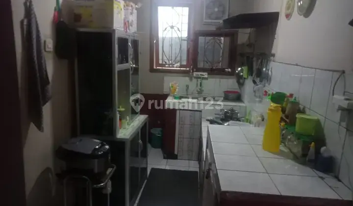 Sebuah Rumah Kost Kawasan Regol Dijual Dengan Harga Bagus. 2