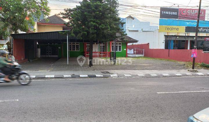 Tanah dan Bangunan Pinggir Jalan Raya Ungaran Timur 1000m² 1