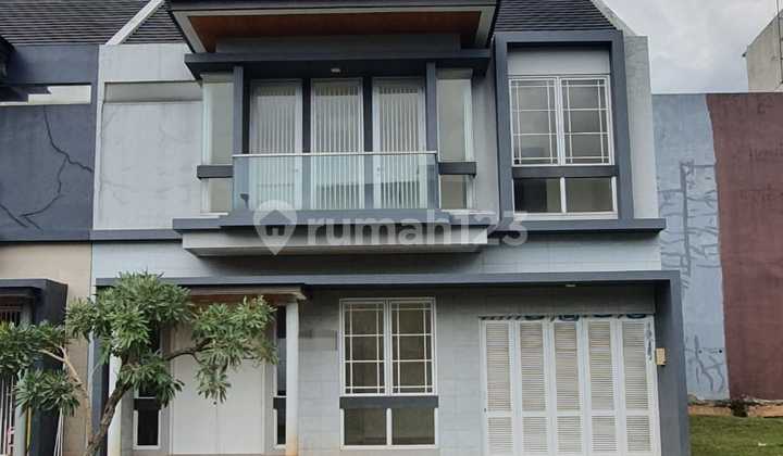 Rumah Strategis dengan luas 180 daerah Citra Grand CBD