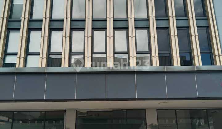 Ruko Bagus 2,5 Lantai Luas 161 m² di Kota Wisata Cibubur Ruko Bagus 2,5 Lantai Luas 161 m² di Kota Wisata Cibubur