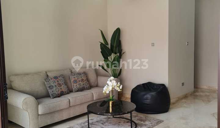 Rumah Strategis di Sentul City dengan udara yang sejuk dan nyaman  2