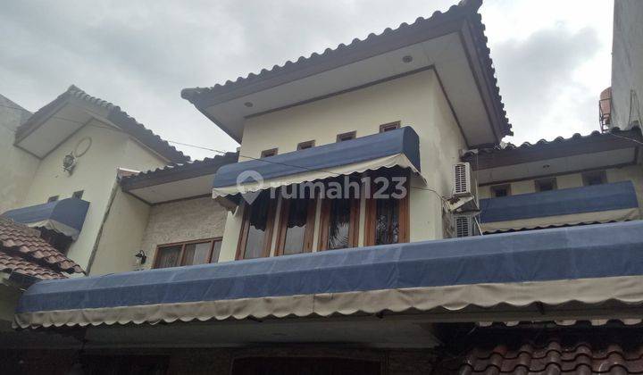 Rumah 3 Lantai Bagus di Pulo Gadung, Jakarta Timur 1