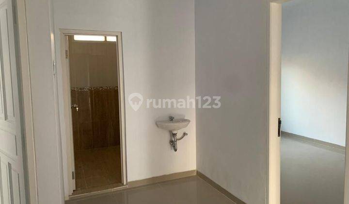 Rumah SHM 2 Lantai Luas 250 m² di Raffles Hills Cibubur 2
