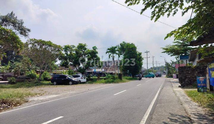 Dijual Tanah Pekarangan Tepi Jalan Raya, Sleman 2