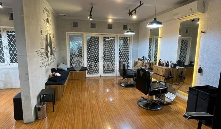 Tempat Usaha Di Jalan Utama Siap Huni