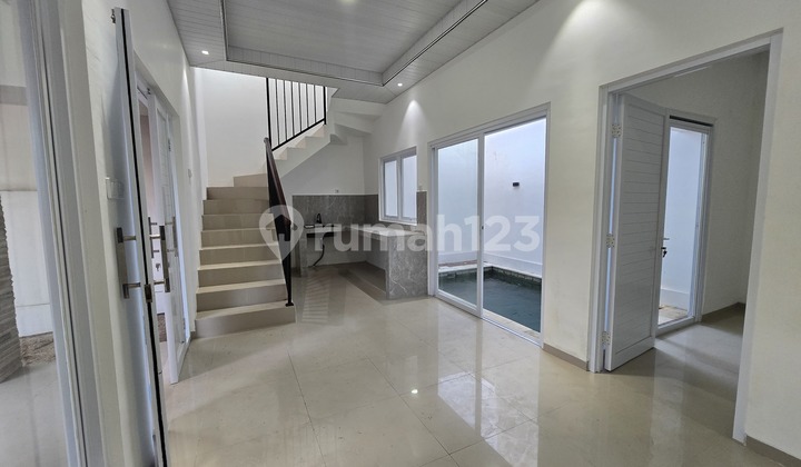Villa Scandinavian Lokasi Mumbul Nusadua Dekat Pintu Tol Vila
