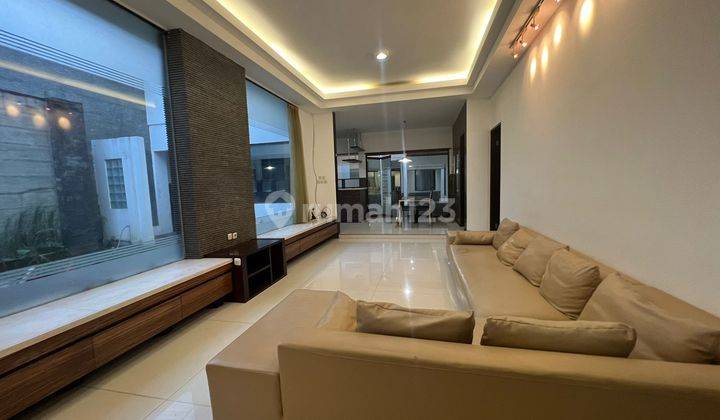 Jual Rumah Minimalis Full Furnished Setraduta, Bandung 2