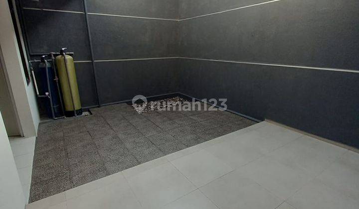 Rumah Town House Holis Siap Pakai 2