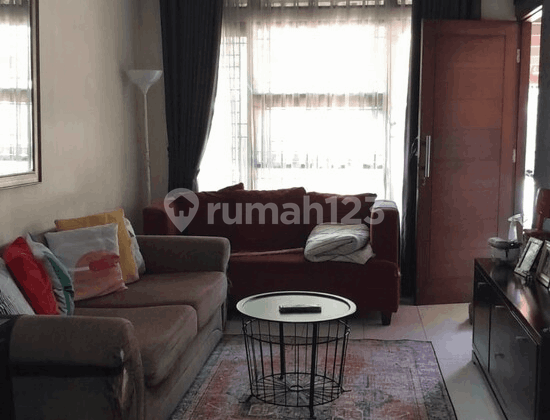 House for Sale, Strategic Location, Attractive Price in Bintaro Sector 5 2