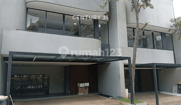 Rumah Baru Dekat Pintu Tol di Cluster Andara Jaksel