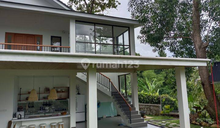 Villa 2 Lantai ada kolam renang di Sentul City  2