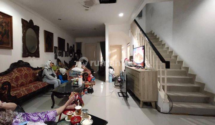 Rumah 2 Lantai Butuh Renovasi Hadap Barat Di Sentul City  2