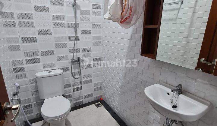 Rumah Shm 2 Lantai Bagus Di Sentul City  2