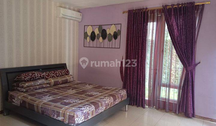 Disewakan rumah  Taman dan Fully furnished di Sentul City  1