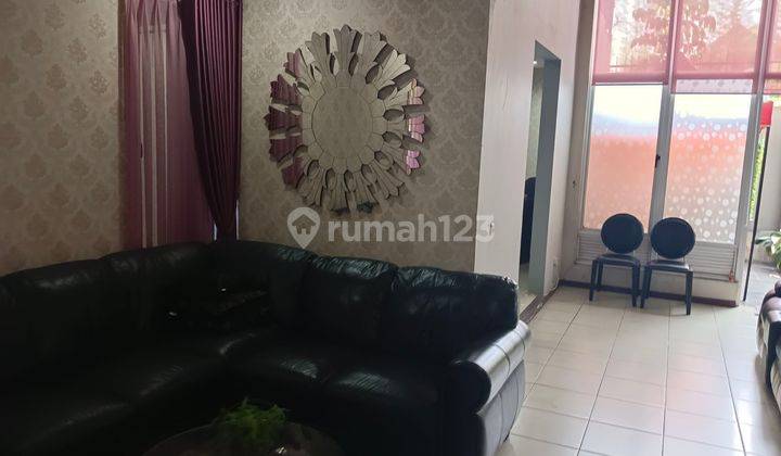 Rumah disewakan tahunan fully furnished di Sentul City  2