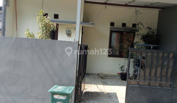 Dijual Rumah Hoek Di  Perumahan Babakan Madang  2