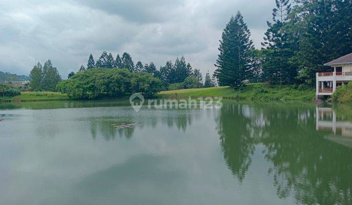 Rumah 2 Lantai Full Furnitued, View Danau Dan Golf  2