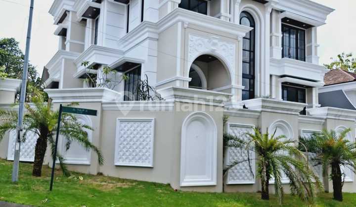 Luxury House In Sentul City
