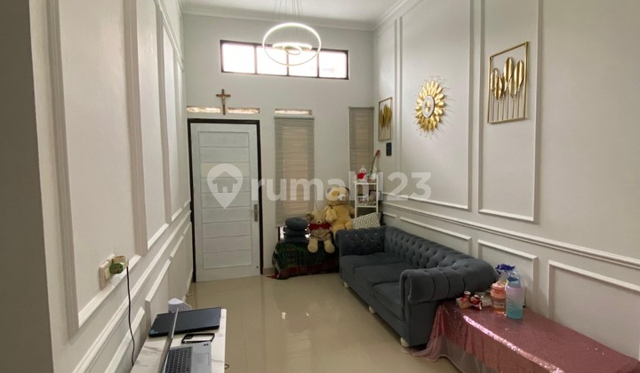 For Quick Sale: House in a Cluster, Jagung Area, Tangsel. For Quick Sale: House in a Cluster, Jagung Area, Tangsel.