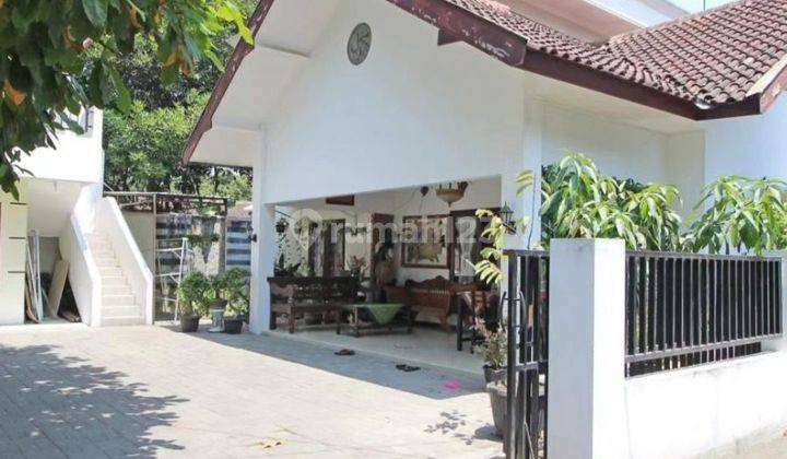 RUMAH DI CONDONG CATUR DEKAT  KAMPUS UGM,UPN,UNY,SANATA DHARMA  2