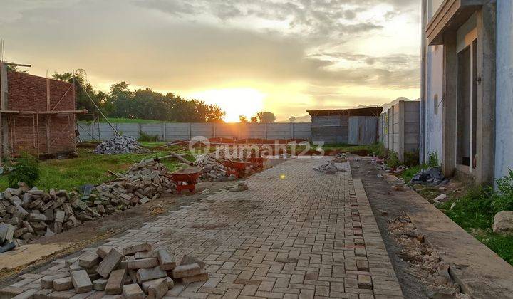 Rumah Modern Dengan Akses Mudah Ke Sekolah 2