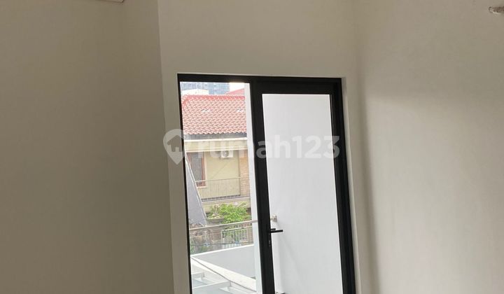 Rumah Baru Gress 2 Lantai Darmo Permai Timur Strategis Sby [80] 2