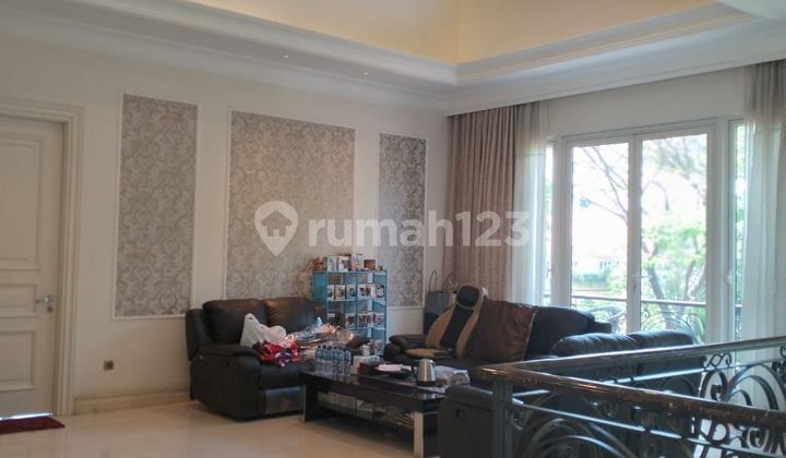 Rumah Mewah 3 Lantai Graha Family Blok Favorit Semi Furnish [198] 2
