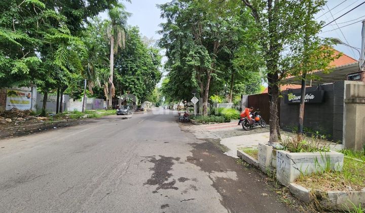 Commercial Property Area on WR Supratman Surabaya Center Busy [235] 2