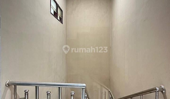 Rumah Minimalis Siap Huni 2 Lantai Dukuh Kupang Surabaya [504] 2