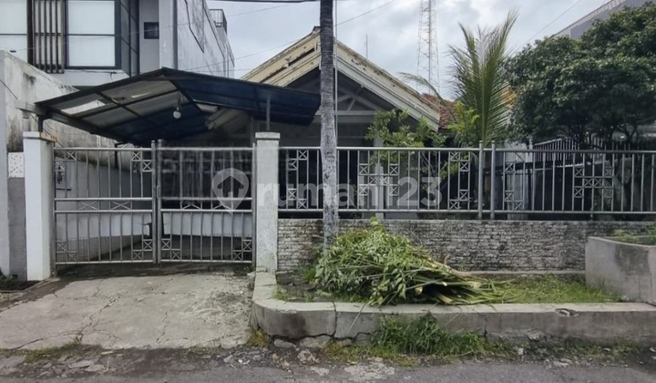 For Rent 1-Story House Zero Darmo Permai Selatan Main Road[782] 2