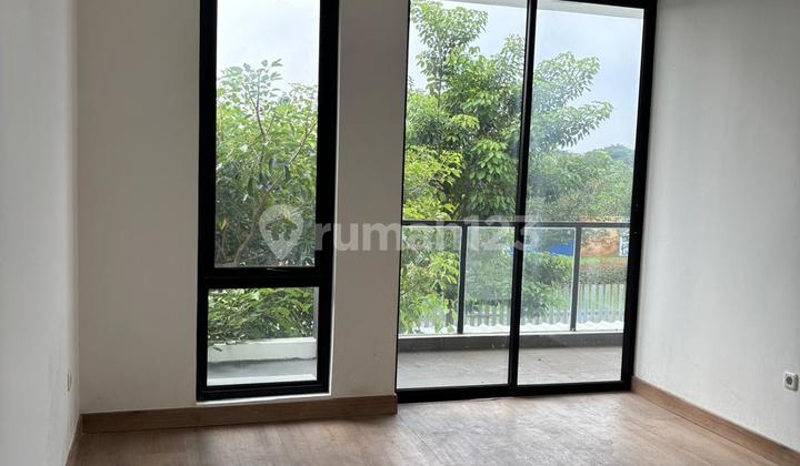 Disewakan Rumah 2 Lantai dengan Fasilitas yang Cukup Memadai di Cluster Jura. 015 Disewakan Rumah 2 Lantai dengan Fasilitas yang Cukup Memadai di Cluster Jura. 015