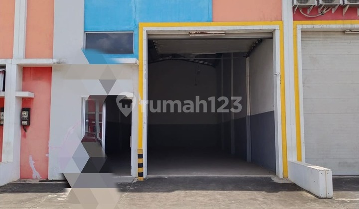 For Rent: Bizpark Good Warehouse 270 m² Full Building, Cakung, East Jakarta, 037