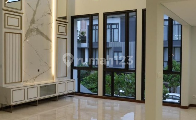 For Rent Luxury House Lakewood 4+1 BR, East Ciputat, South Tangerang, 007