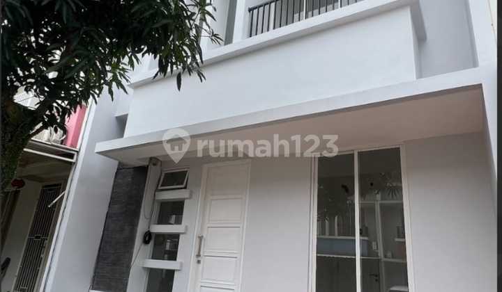 Exclusive 2-Story House in Topaz Cluster, Pondok Hijau Golf (026)