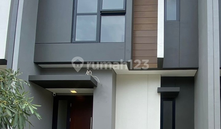 Affordable Rent 2-Story House 5 Meters Wide, Cluster Regia, Summarecon Crown Gading, Bekasi, 018