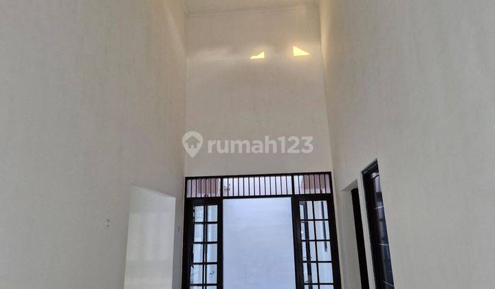 Disewakan Rumah Luas 120 M2 Sudah Renovasi di Metland Menteng 007 1