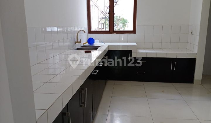 Disewakan Rumah Lebar 9 Cluster Zebrina, Jakarta Garden City, Cakung, 015 2