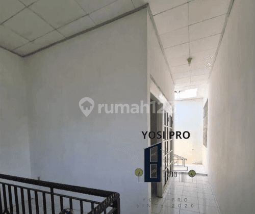 Rumah di Perumahan Solo Baru, Solo 2