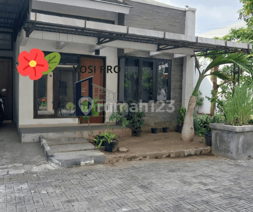 Rumah di Solo Baru, Solo 1