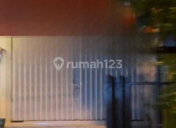 Shop House in Solo Business Center 2