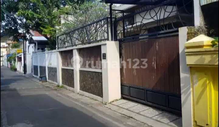 Rumah Bagus Laweyan Furnish Siap Huni