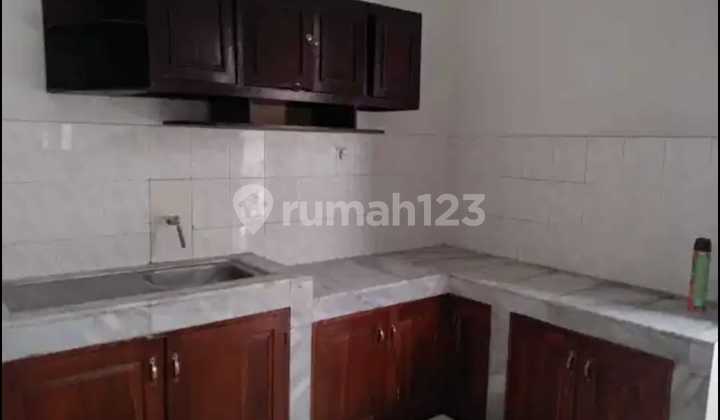 Rumah Bagus Semi Furnished Fajar Indah 2