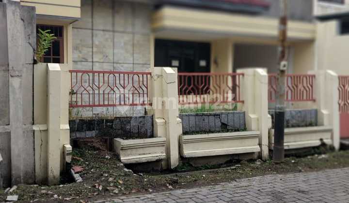 Rumah Luas di Solo Baru Disewakan Harga Murah 2