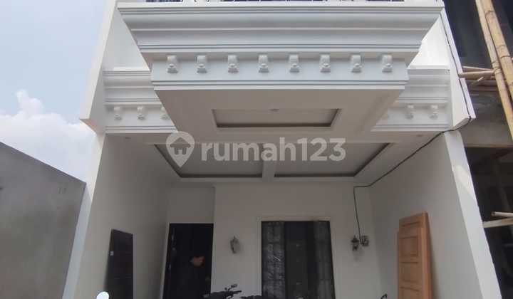 Rumah Cluster Pinggir Jalan Raya, Khafi 2 2,5 Lantai Rooftop Siap Huni