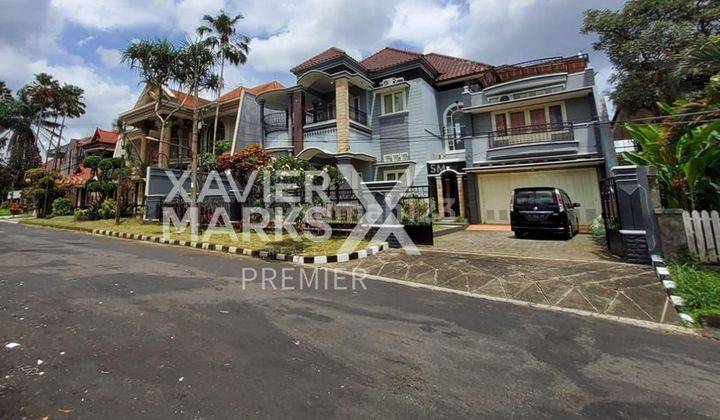 Rumah Mewah With Private Pool Di Puncak Dieng Malang(ID1116) 1