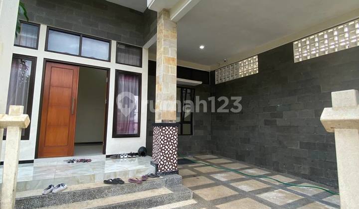 Rumah 2 Lantai Posisi Hook di Cemorokandang Kedungkandang Malang 2