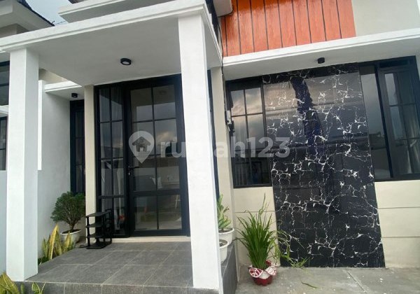 Rumah Baru Gress Ready Stok di Sukun Kota Malang Rumah Baru Gress Ready Stok di Sukun Kota Malang