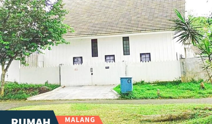 Rumah Baru Design American Style di Cluster Golf Araya Malang