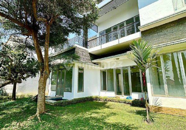 Villa Baru Posisi Hook Di Jl Abdul Gani Atas Kota Batu(Id1158) 2
